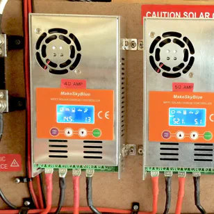 Controlador de carga solar MPPT Make Sky Blue con pantalla LCD y ventilador de enfriamiento